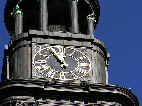 St. Michaelis Kirche - Turm - Hamburg (Hamburg)