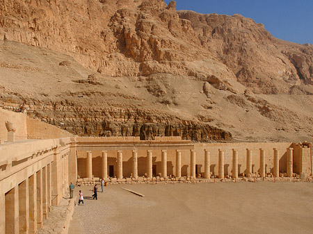 Eingang zu Tempel der Hatschepsut - Landesinnere (Luxor)